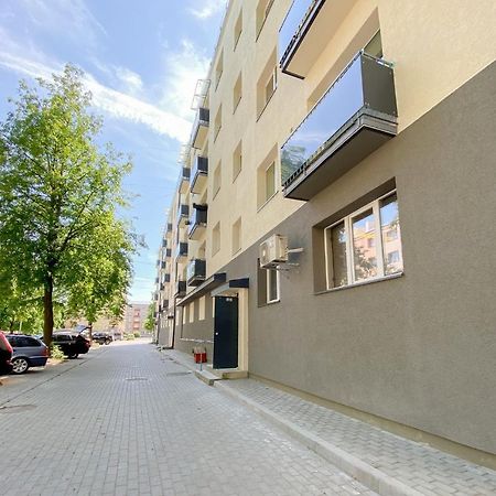 Peter'S Market Apartment Лиепая Экстерьер фото